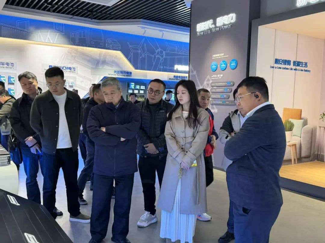 中國電池工業(yè)協(xié)會副理事長兼執(zhí)行秘書長王建新率隊調(diào)研瑞浦蘭鈞