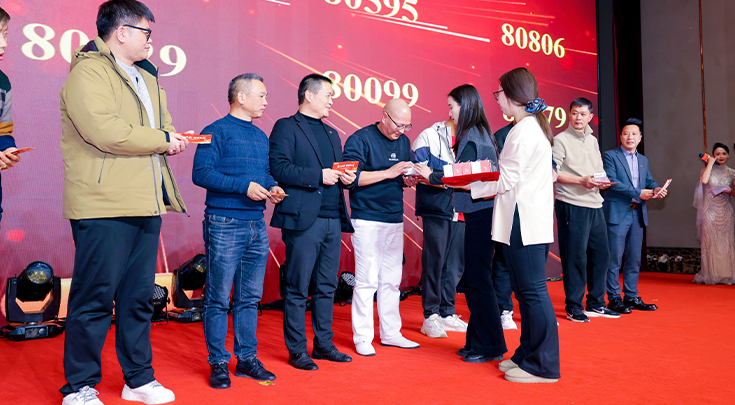 20年老員工.jpg 20年老員工.jpg